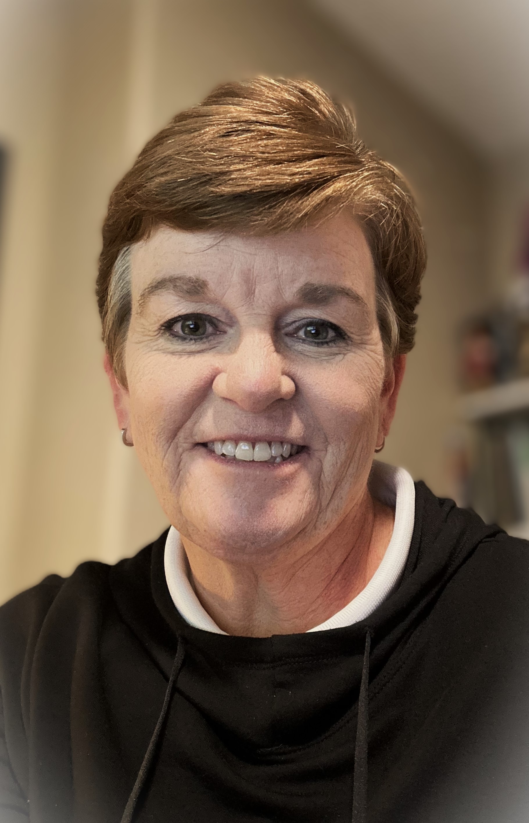 Beckie Hermansen Headshot
