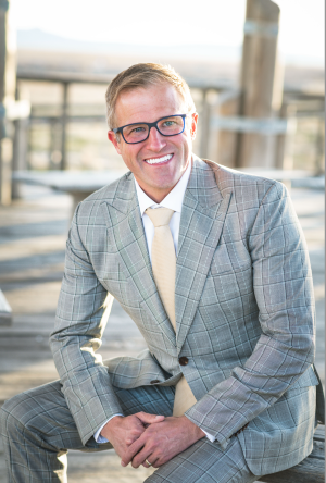Image of Lloyd Roberts