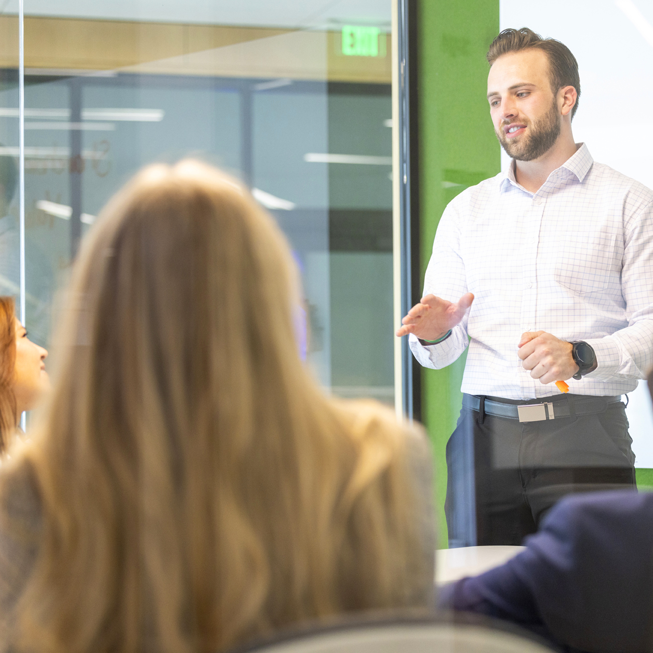 MBA Student Speaks to Others 